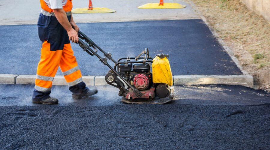Professional gutter cleaning in Martha, OK